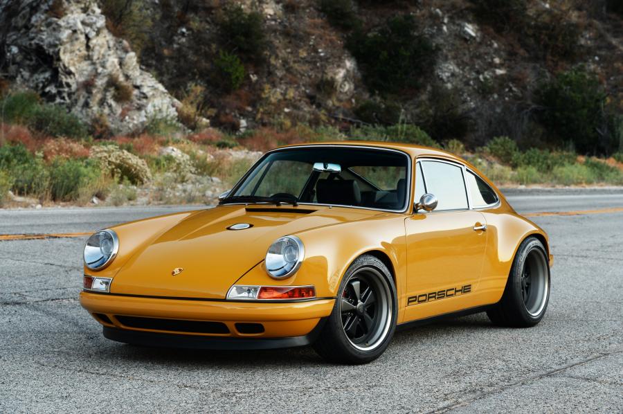  Porsche 911 by Singer 2010 года  (UK) (фото 15 из 16)